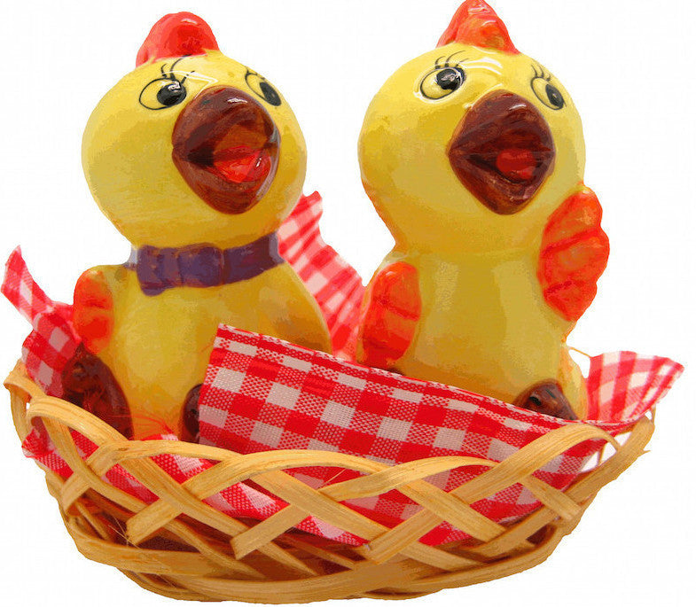 Animal Salt and Pepper Shakers Chickens Basket - ScandinavianGiftOutlet