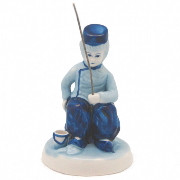 Blue and White Figurine: Dutch Boy Fishing - ScandinavianGiftOutlet
