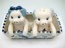 Pig Salt and Pepper Shakers: Pigs - ScandinavianGiftOutlet