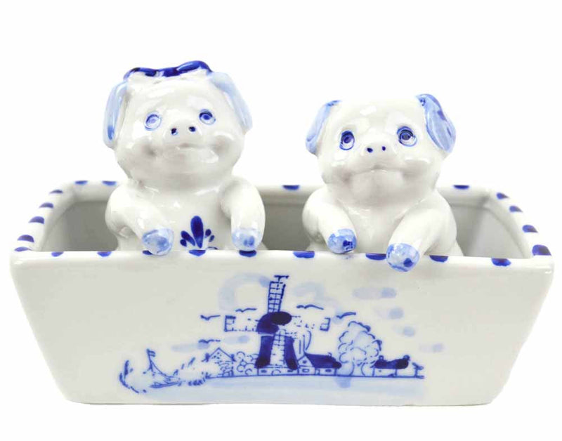 Pig Salt and Pepper Shakers: Pigs - ScandinavianGiftOutlet