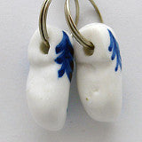 Holland Clogs Small Delft Ceramic Key Ring - ScandinavianGiftOutlet