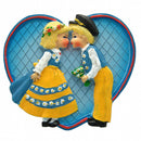 Party Favor Kitchen Magnet Swedish Kissing Couple - ScandinavianGiftOutlet