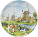 Souvenir Plate Calves and Windmill Color - ScandinavianGiftOutlet