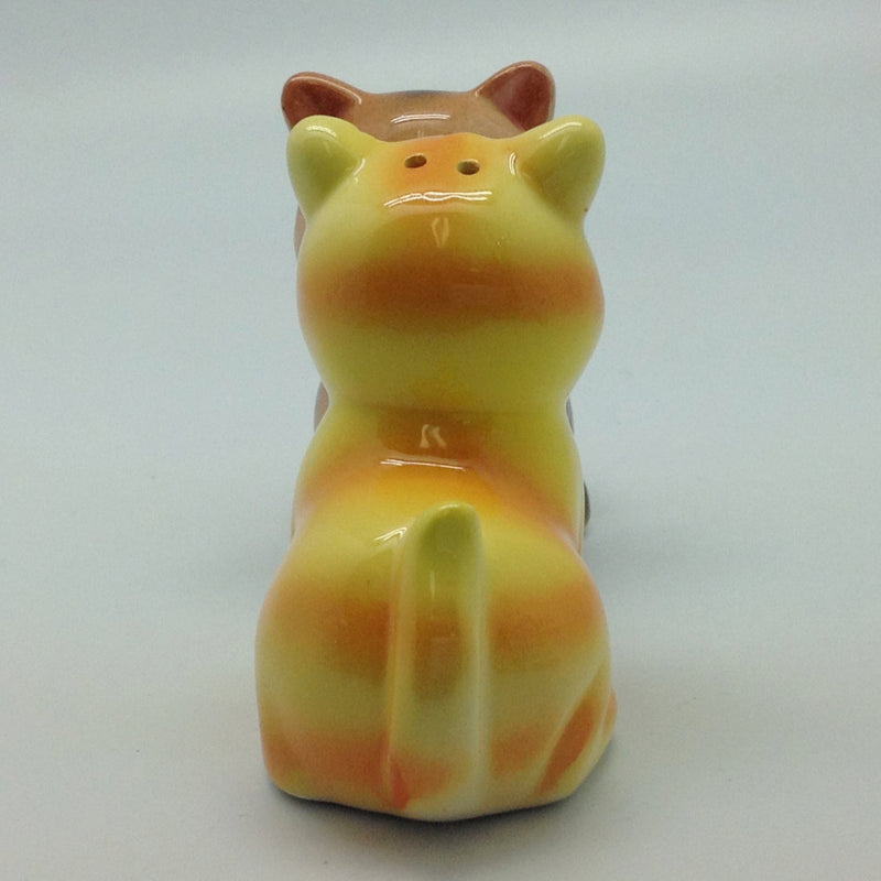 Ceramic Salt & Pepper Set Magnetic Cats - ScandinavianGiftOutlet