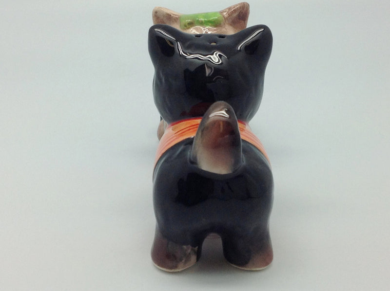 Ceramic Salt & Pepper Set Magnetic Dogs - ScandinavianGiftOutlet